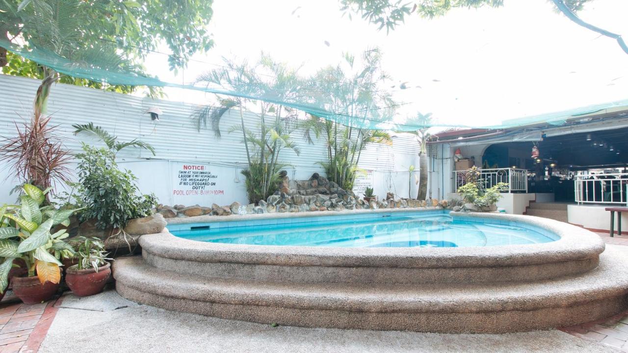 Reddoorz Plus At Lagoon Resort Zambales Olongapo Bagian luar foto