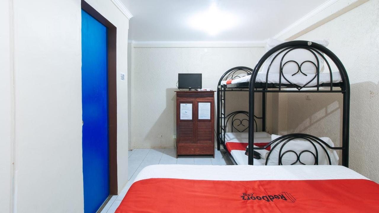 Reddoorz Plus At Lagoon Resort Zambales Olongapo Bagian luar foto