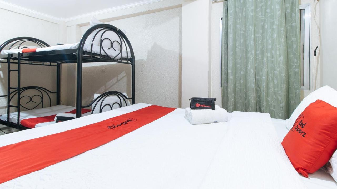 Reddoorz Plus At Lagoon Resort Zambales Olongapo Bagian luar foto
